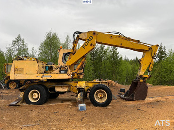 Excavadora de ruedas FORD