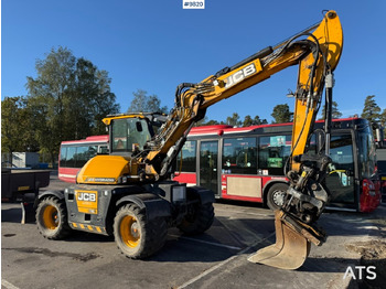 Excavadora de ruedas JCB