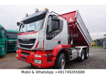 Camión volquete IVECO Trakker