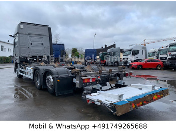 Camión portacontenedore/ Intercambiable Mercedes-Benz Actros V 2545 GigaSpace BDF *Retarder/Multi/LBW: foto 5 Camión portacontenedore/ Intercambiable Mercedes-Benz Actros V 2545 GigaSpace BDF *Retarder/Multi/LBW: foto 5