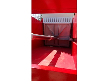 Leasing de TARGET 5 TON HYDRAULIC PUSH MANURE SPREADER TARGET 5 TON HYDRAULIC PUSH MANURE SPREADER: foto 2