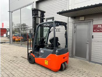 Carretilla elevadora eléctrica Toyota 8FBE20T: foto 3