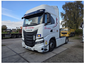 Cabeza tractora IVECO S-WAY