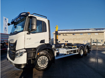Camión multibasculante IVECO X-WAY