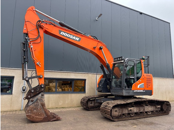 Excavadora de cadenas DOOSAN DX235LCR-5
