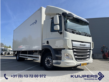 Camión caja cerrada DAF CF 260