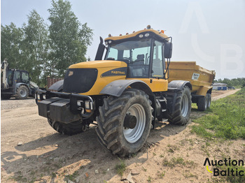 Tractor JCB