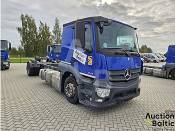 Camión chasis MERCEDES-BENZ Actros 1843
