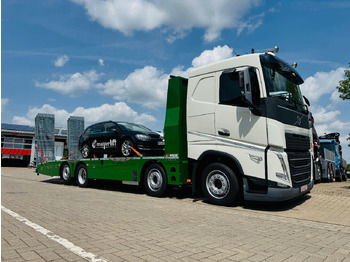 Camión portavehículos VOLVO