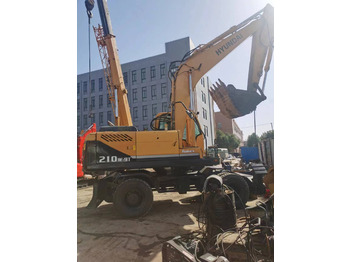 Excavadora de ruedas HYUNDAI