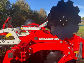 Rastras Pöttinger TERRADISC 3001: foto 2