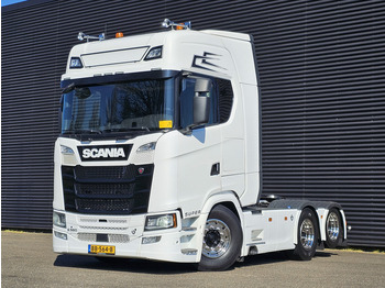 Cabeza tractora SCANIA S 580