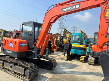 Miniexcavadora Doosan DH55: foto 2