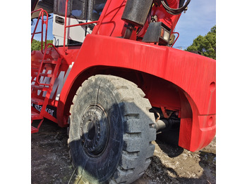 Reach stacker FANTUZZI CS45KMHD 45 TON: foto 3 Reach stacker FANTUZZI CS45KMHD 45 TON: foto 3