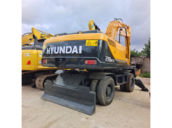 Excavadora de ruedas HYUNDAI