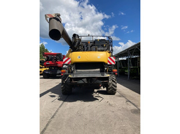 Cosechadora de granos New Holland CR 9090: foto 4
