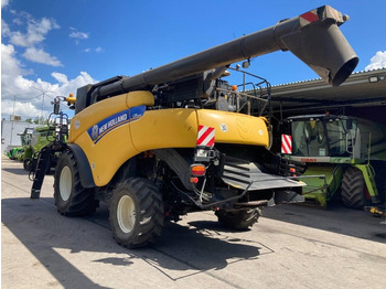 Cosechadora de granos New Holland CR 9090: foto 5