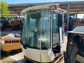 Cabina LIEBHERR