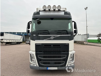 Camión caja cerrada Lastbil Volvo FH 2018 Euro 6: foto 3