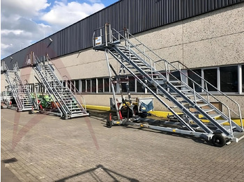 Escalera de pasajeros TCG CS4700: foto 2