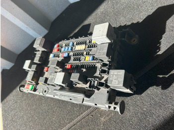Fusible DAF XF 106 FUSE BOX: foto 4