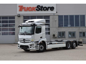 Camión chasis MERCEDES-BENZ Actros