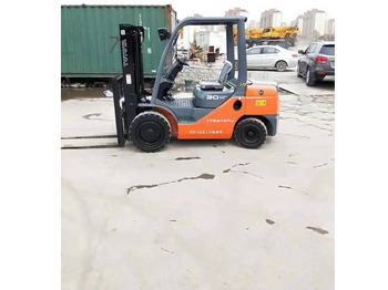 Carretilla elevadora TOYOTA
