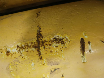 Cilindro hidráulico LIEBHERR