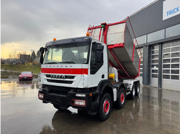 Camión volquete IVECO Trakker