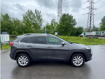 Leasing de JEEP Cherokee 2.2 TD JEEP Cherokee 2.2 TD: foto 3
