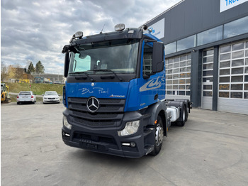 Camión chasis MERCEDES-BENZ Actros 2545