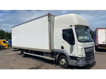 Camión caja cerrada DAF LF 180