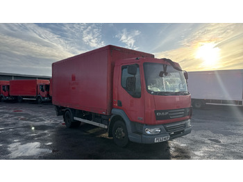 Camión caja cerrada DAF LF 45 140