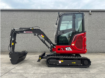 Miniexcavadora RHINOCEROS