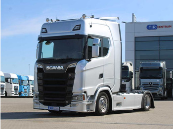 Cabeza tractora SCANIA S 520