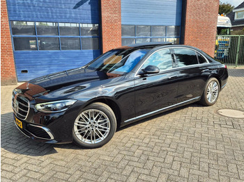 Coche MERCEDES-BENZ