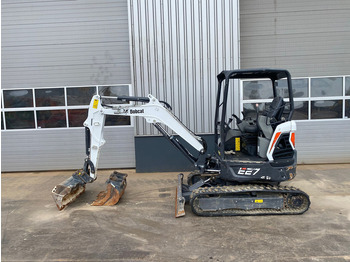 Excavadora de cadenas BOBCAT E27