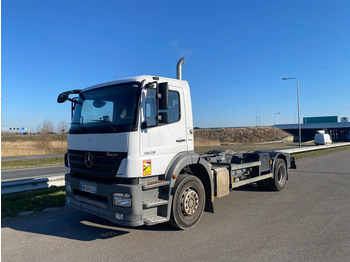 Camión chasis MERCEDES-BENZ Axor 1829