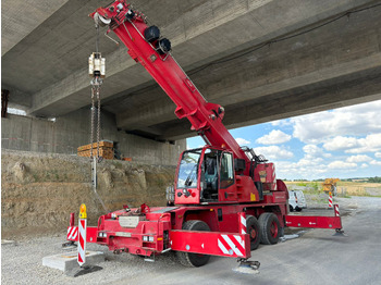 Autogrúa DEMAG