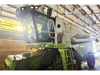 Cosechadora de granos CLAAS Tucano 450
