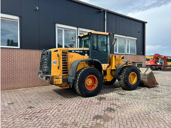 Cargadora de ruedas Hyundai HL 740-9A: foto 2 Cargadora de ruedas Hyundai HL 740-9A: foto 2