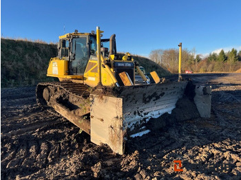 Maquinaria de construcción KOMATSU D65