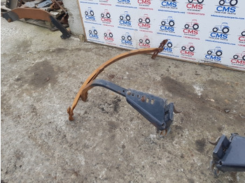 Guardabarros New Holland Case T6, T7, T6000, Maxxum Ser Front Mudguard Bracket Kit 47444870: foto 3
