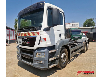 Camión chasis MAN TGS 26.320