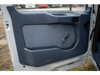 Puerta y piezas MERCEDES-BENZ Actros