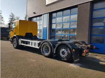 Camión chasis Volvo FE 300 EEV 6X2 Retarder Pto 234.000 KM: foto 4