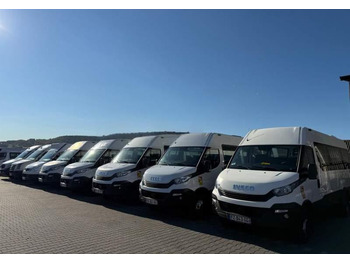 Minibús IVECO Daily