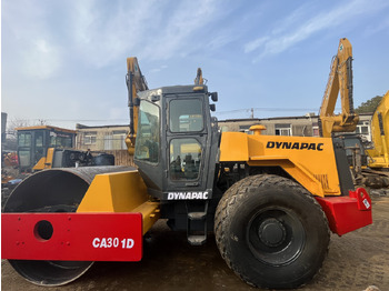 Compactador DYNAPAC