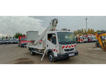 Camión con plataforma elevadora RENAULT Maxity