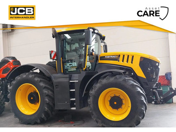 Tractor JCB